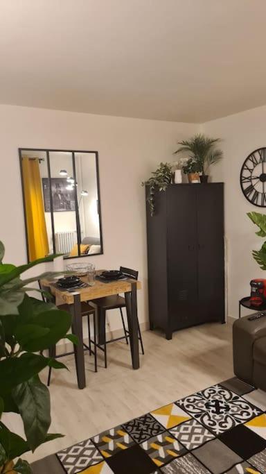 Emplacement Exceptionnel Et Rare Paris Suresnes Longchamp المظهر الخارجي الصورة