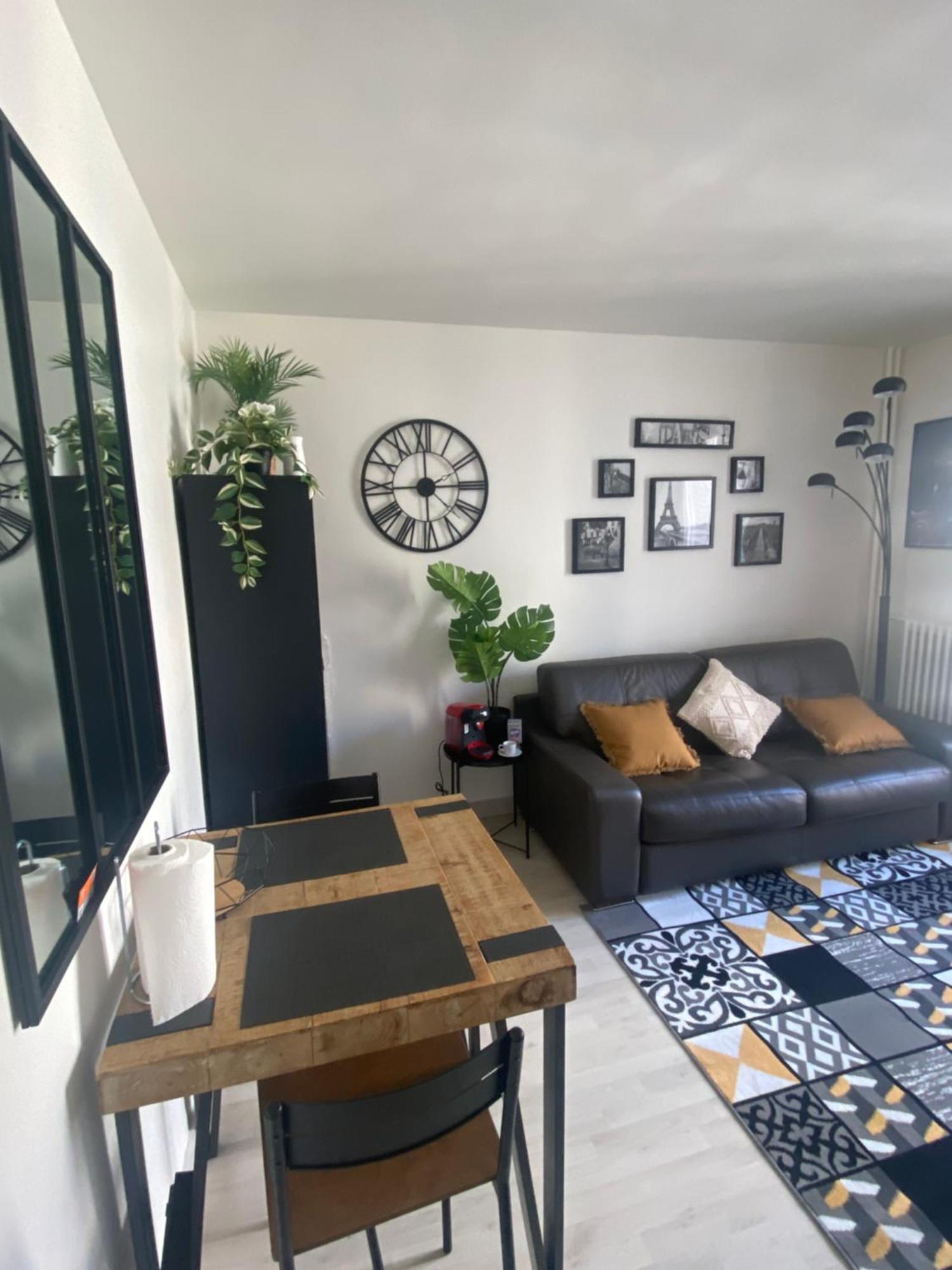 Emplacement Exceptionnel Et Rare Paris Suresnes Longchamp المظهر الخارجي الصورة