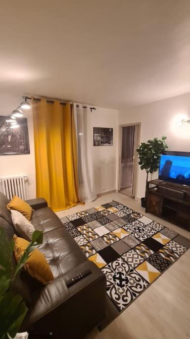Emplacement Exceptionnel Et Rare Paris Suresnes Longchamp المظهر الخارجي الصورة